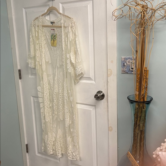 Rebellion Again Jackets & Blazers - Elegant Cream Lace Kimono by Rebellion